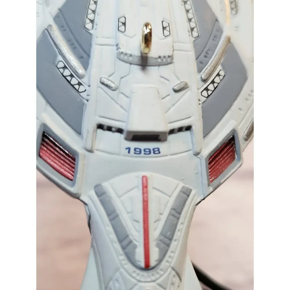 1998 Hallmark Star Trek First Contact USS Enterprise NCC-1701-E Magic Ornament